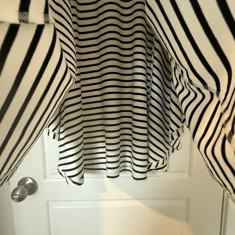 Chico's Black and White Striped Maxi Skirt Size 3 NWOT Flattering - Picture 5 of 7